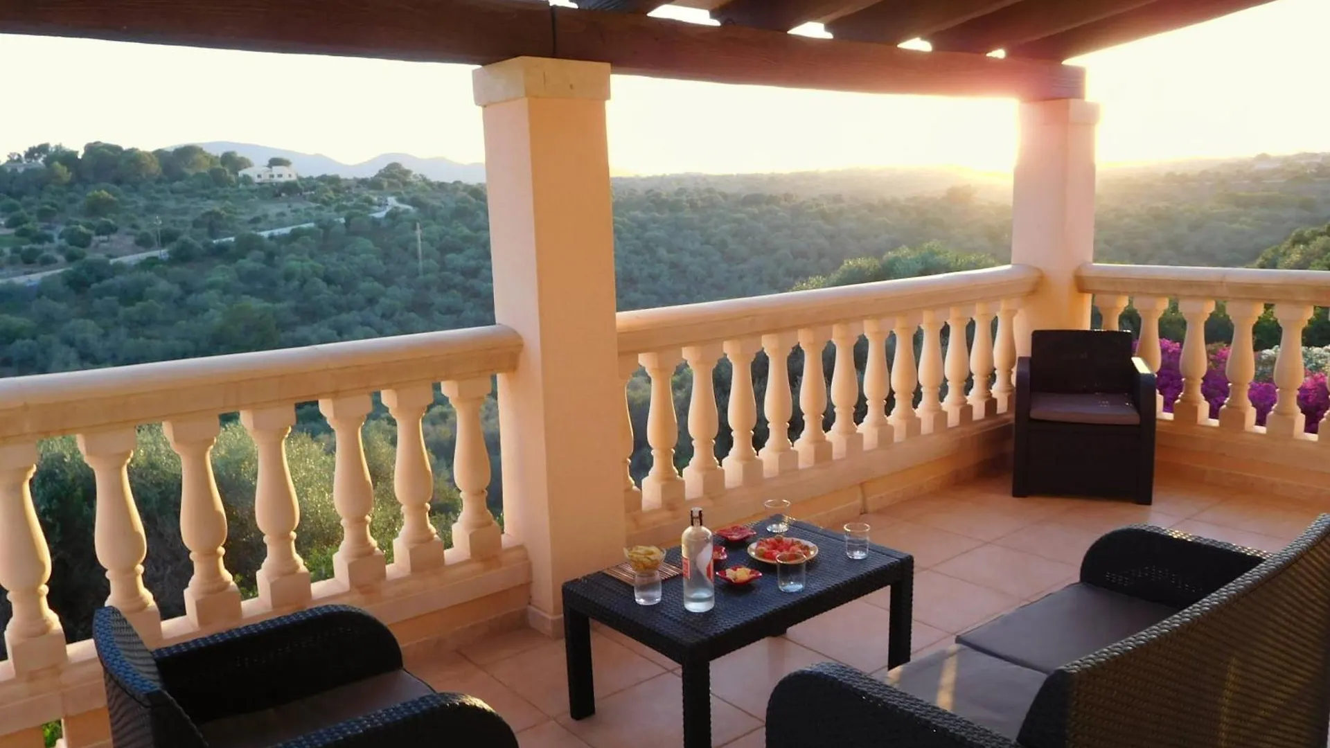 Villa Cajmin, Pool And Air Conditioning Cala Mandia  Spain